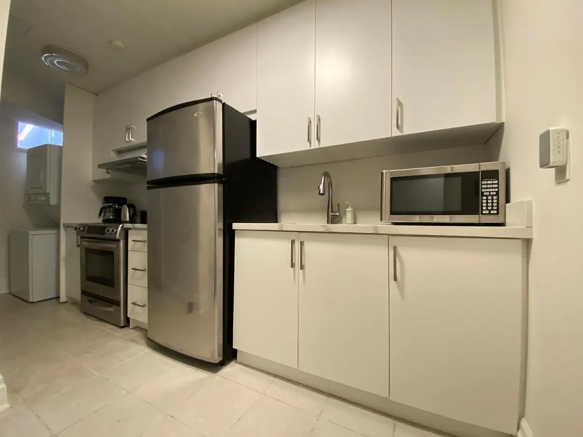 Yorkmills And Bayview !C Cozy & Stylish Private Bdr With Shared Bathroom Toronto